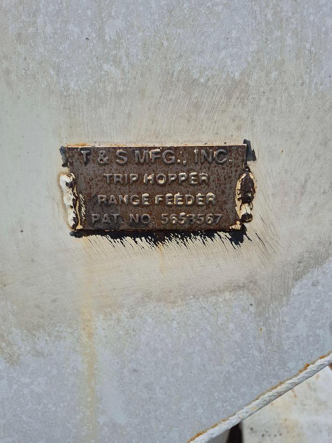 Used T&S TRIP HOPPER T-856 TRAILER WITH AUGER ARM ATTACHMENT