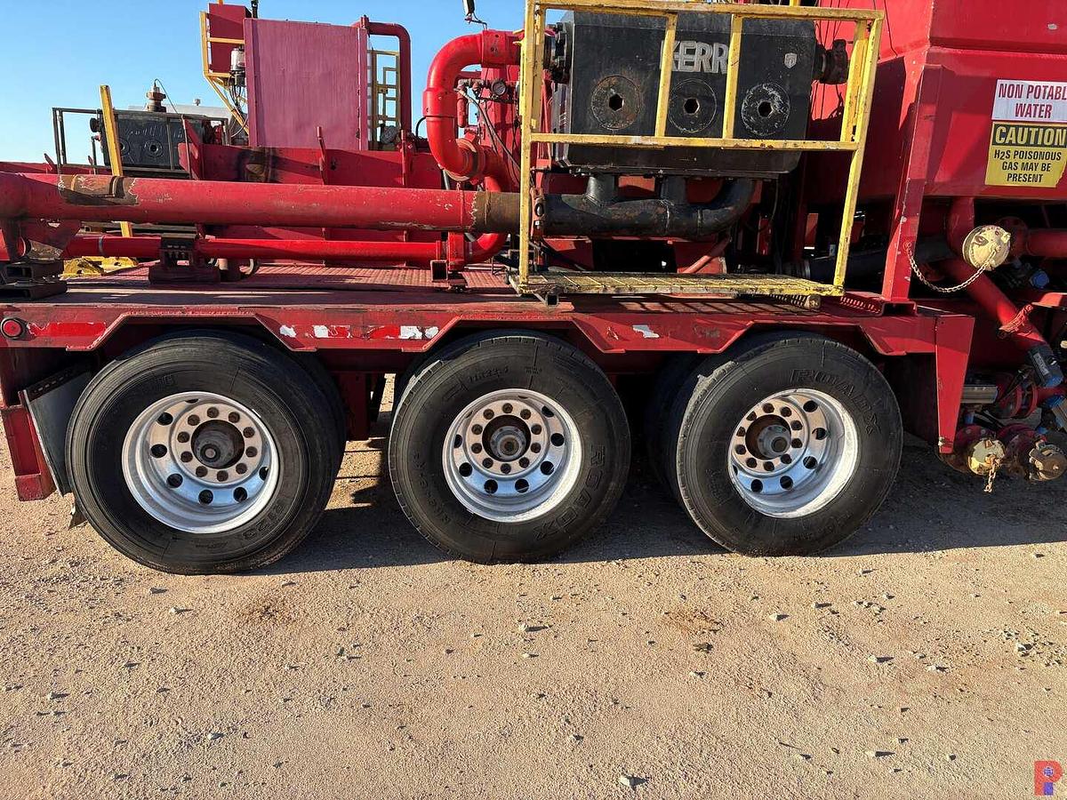 Used 2011 BLACKSTONE TRAILER MFG 3-AXLE FRAC PUMP TRAILER