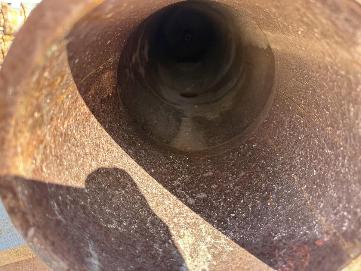 Used (1) MULTI-SIZE SINGLE PLUG CEMENT HEAD