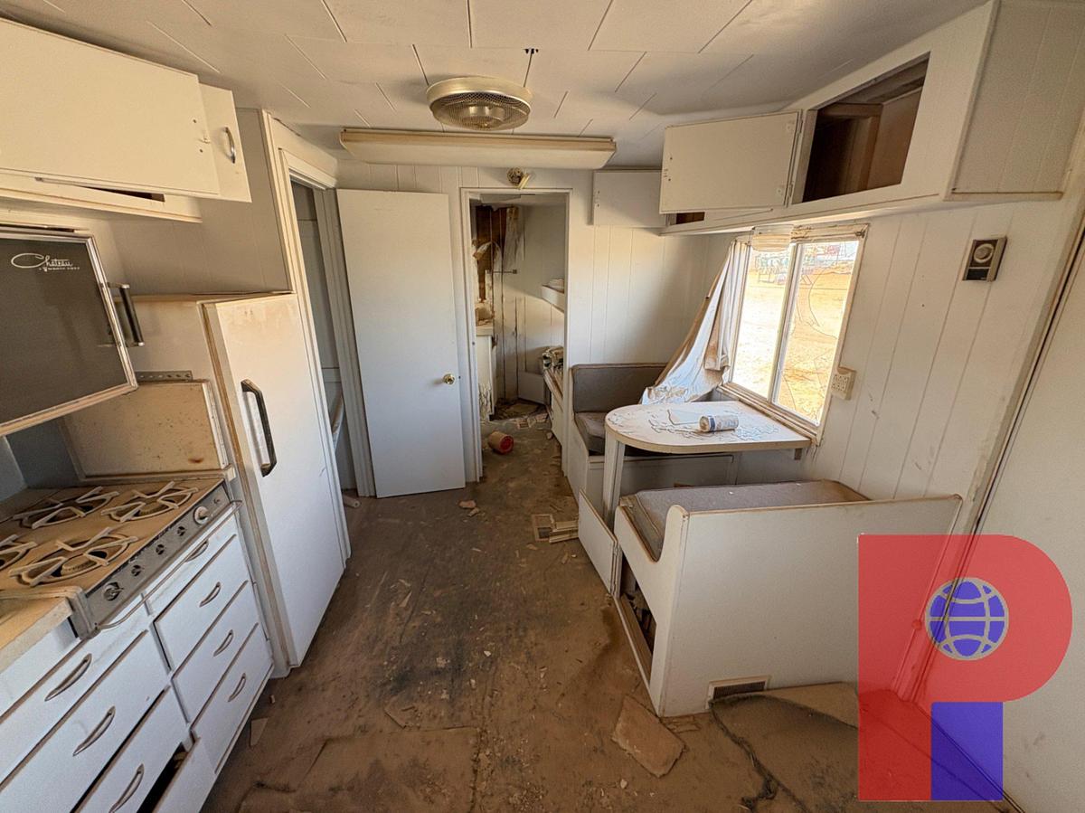 Used 28’ x 10’ living quarters, skidded