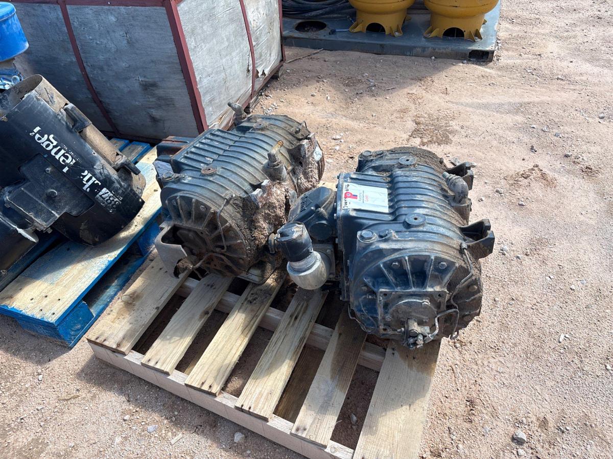 Used (2 pallets) w/ (5) incomplete fruitland & jurop vacuum pumps