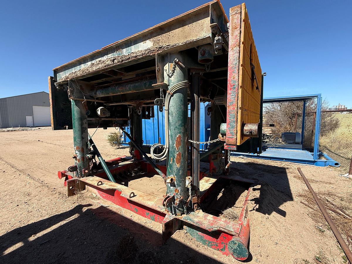 Used 2-SECTION 16.6’ H TELESCOPING SUB STRUCTURE W/ ZP175 ROTARY TABLE, RIGHT ANGLE DRIVE, & 33’ x 120” SKIDDED RIG RAMPS