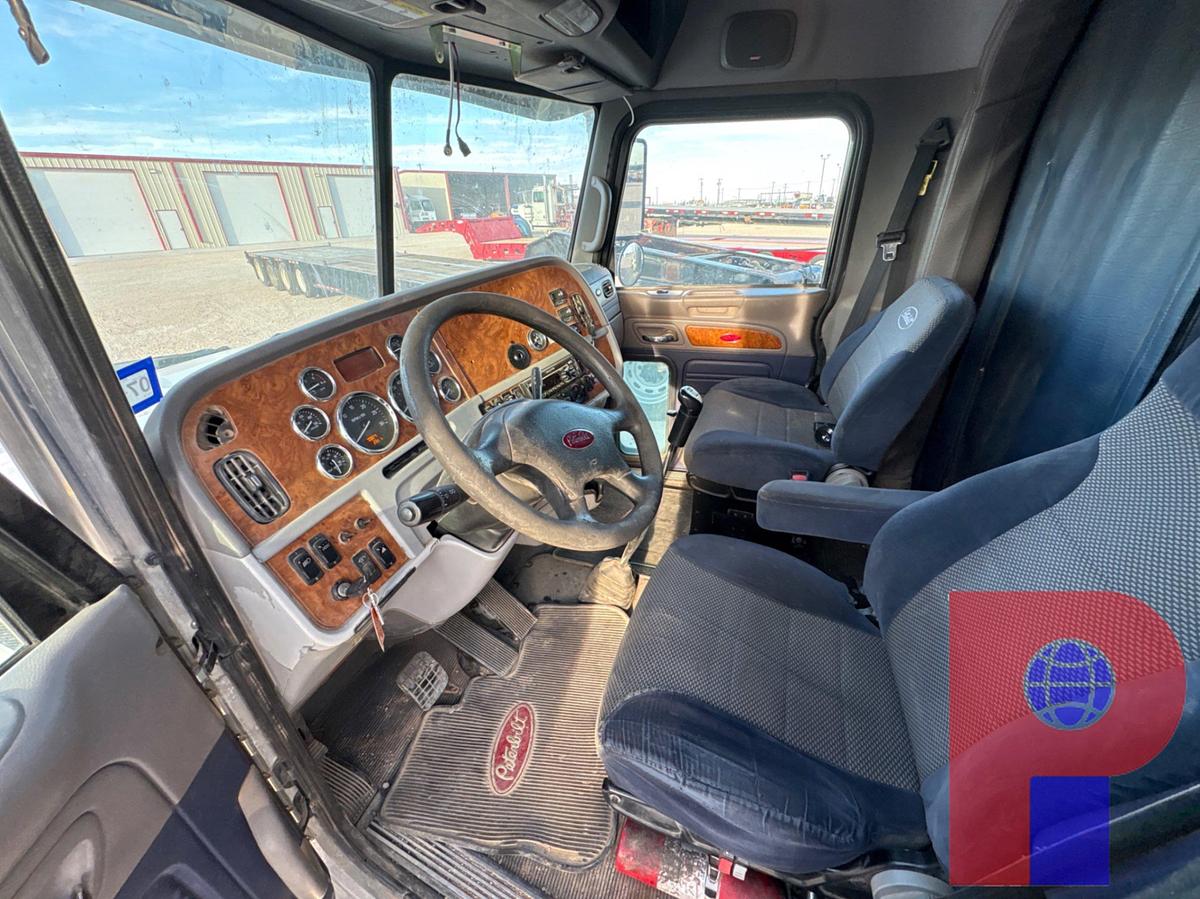 Used 2009 PETERBILT 386 T/A SLEEPER HAUL TRUCK