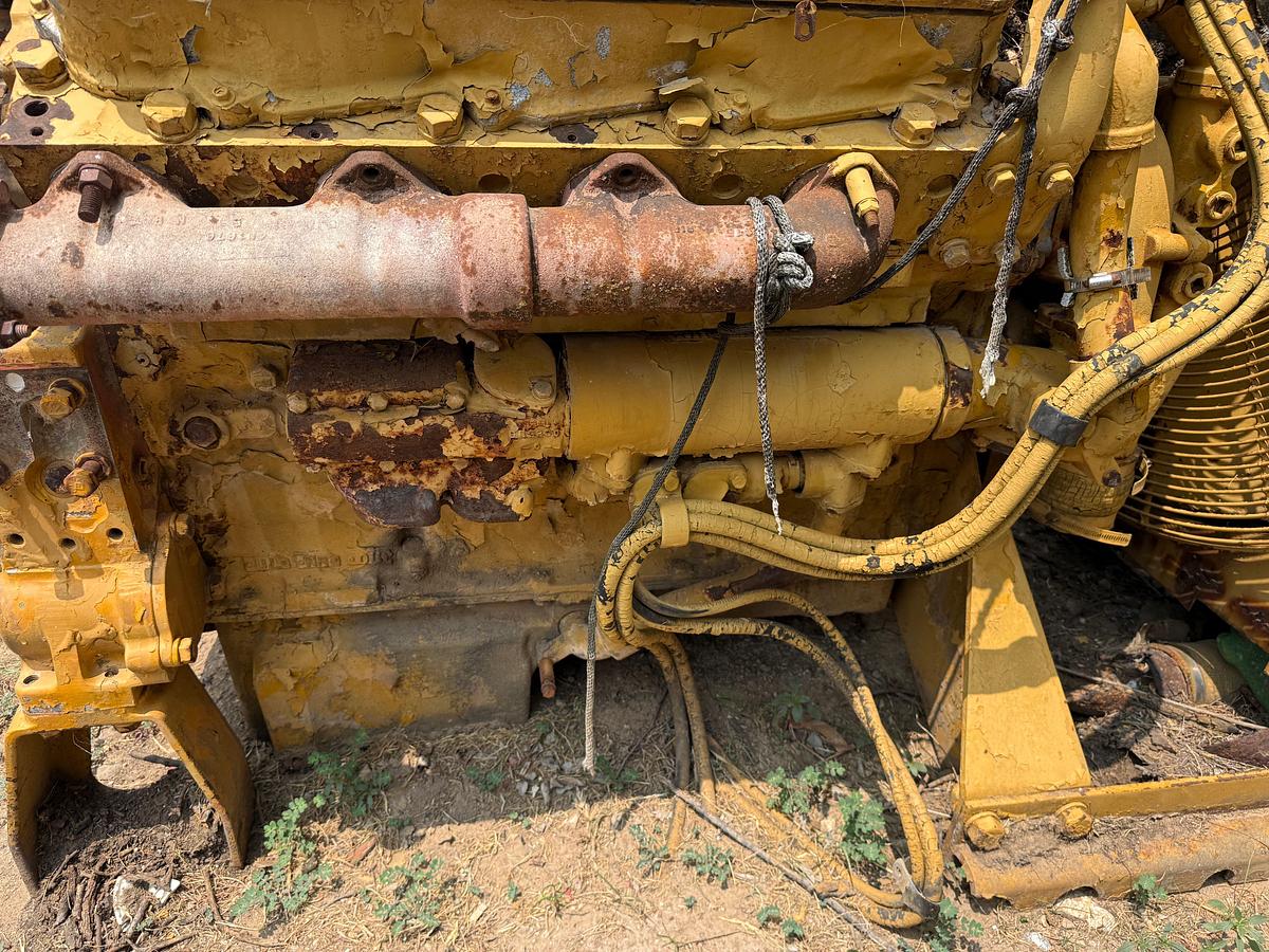 Used CATERPILLAR D3408 DIESEL ENGINE CORE W/ RADIATOR (INCOMPLETE)