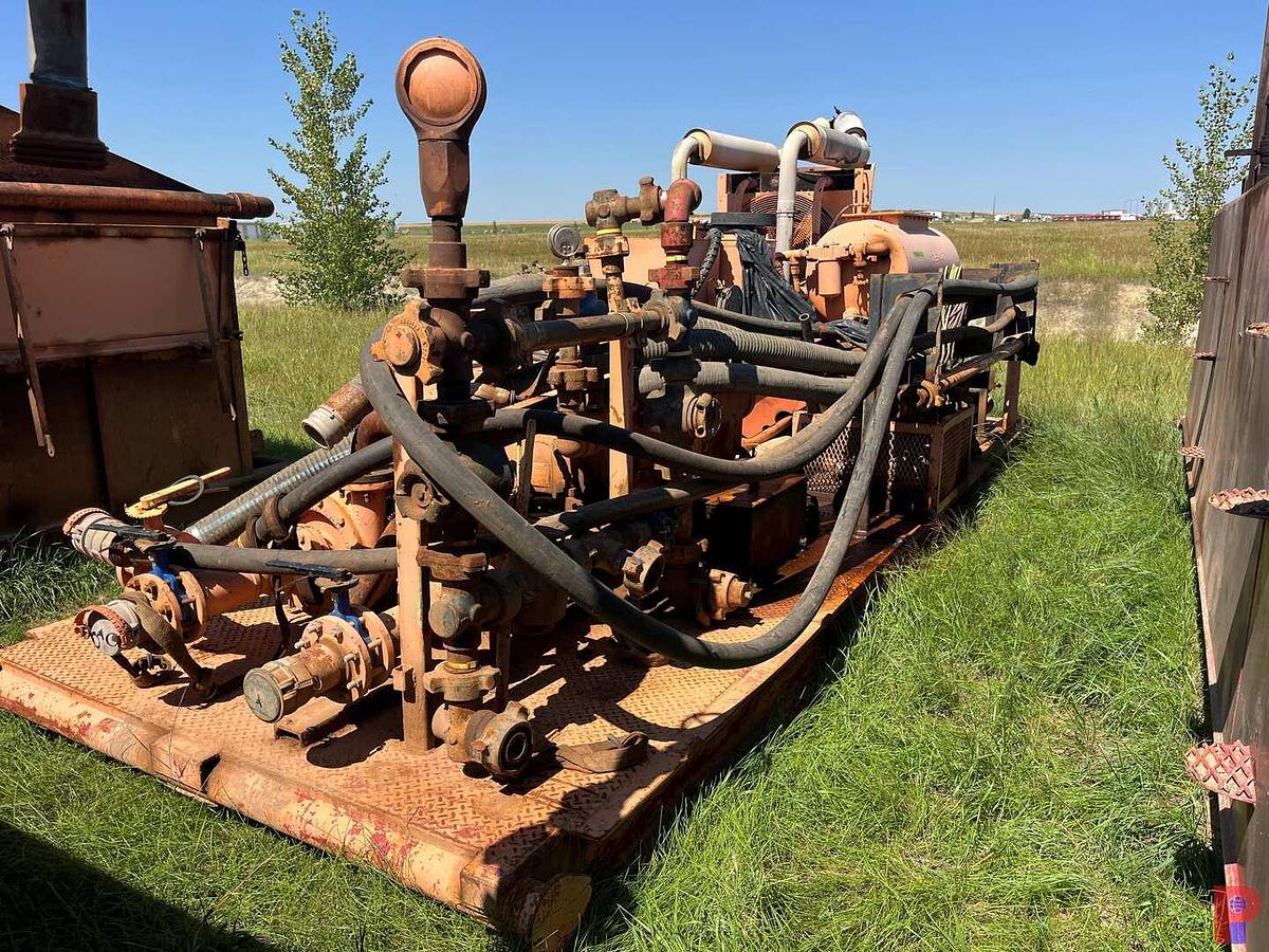 Used NATIONAL JWS 165 5K TRIPLEX WELL SERVICE PUMP P/B DETROIT 6V71N  SPICER 5 SPD TRANS