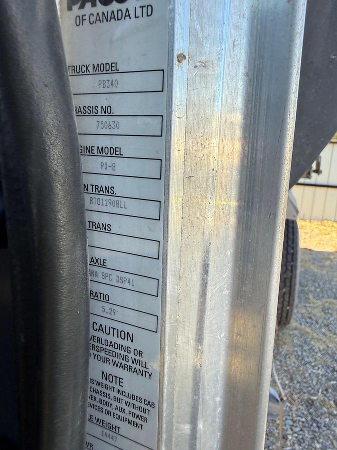 Used 2009 PETERBILT 340 T/A 15-16 CUYD DUMP TRUCK