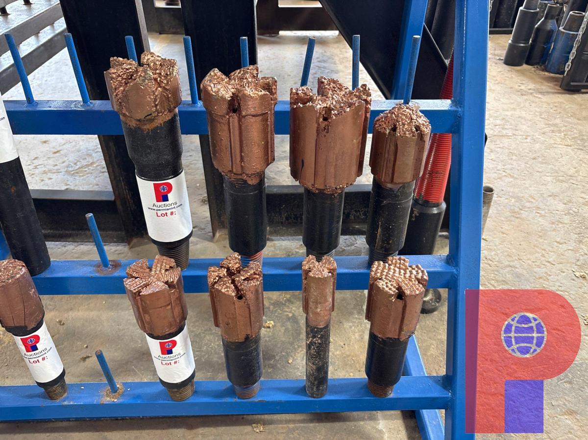 Used (8X$) (8) ASSORTED BLADED & BULLNOSE MILLS