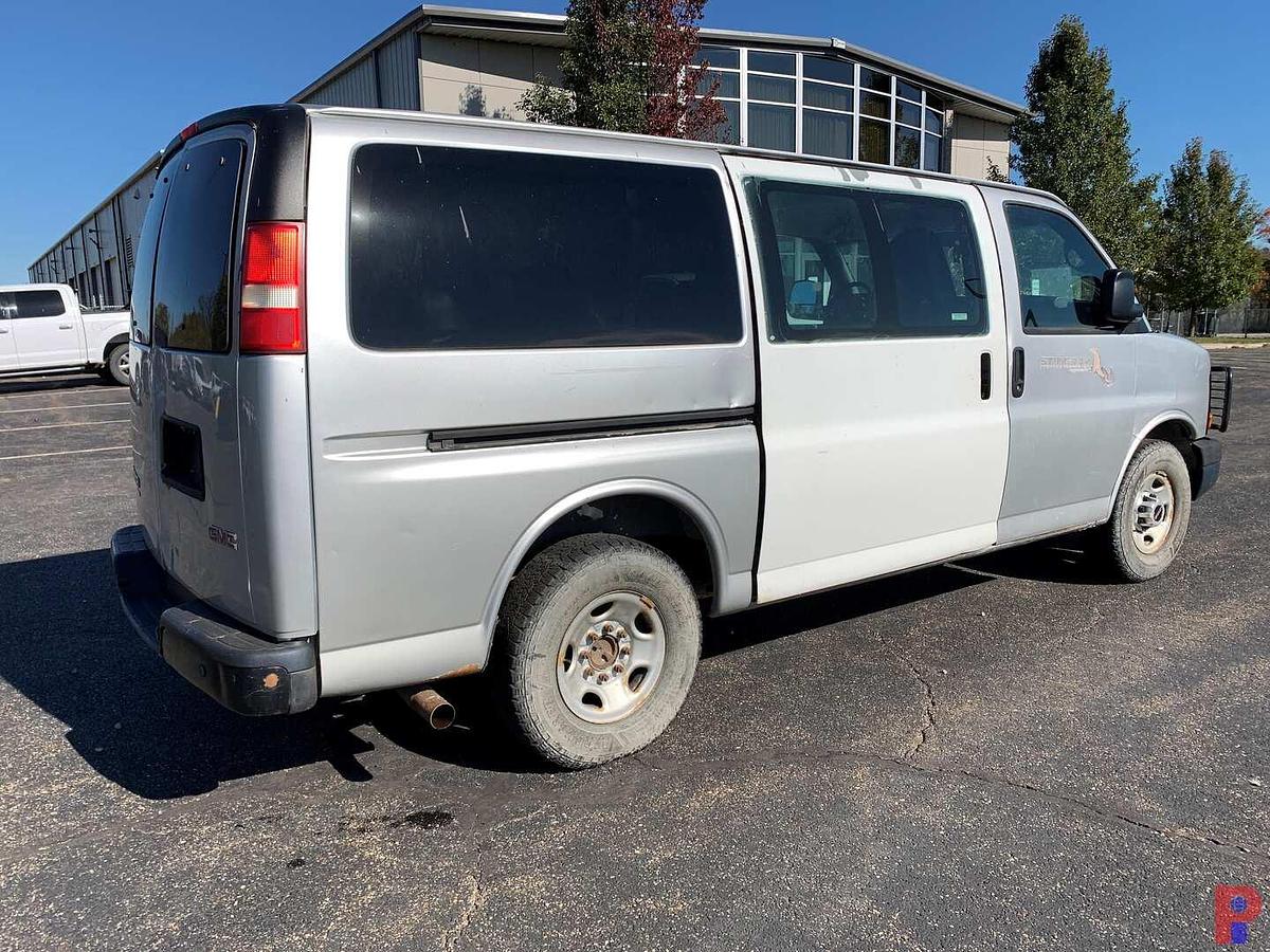 Used 2014 GMC SAVANA PASSENGER VAN