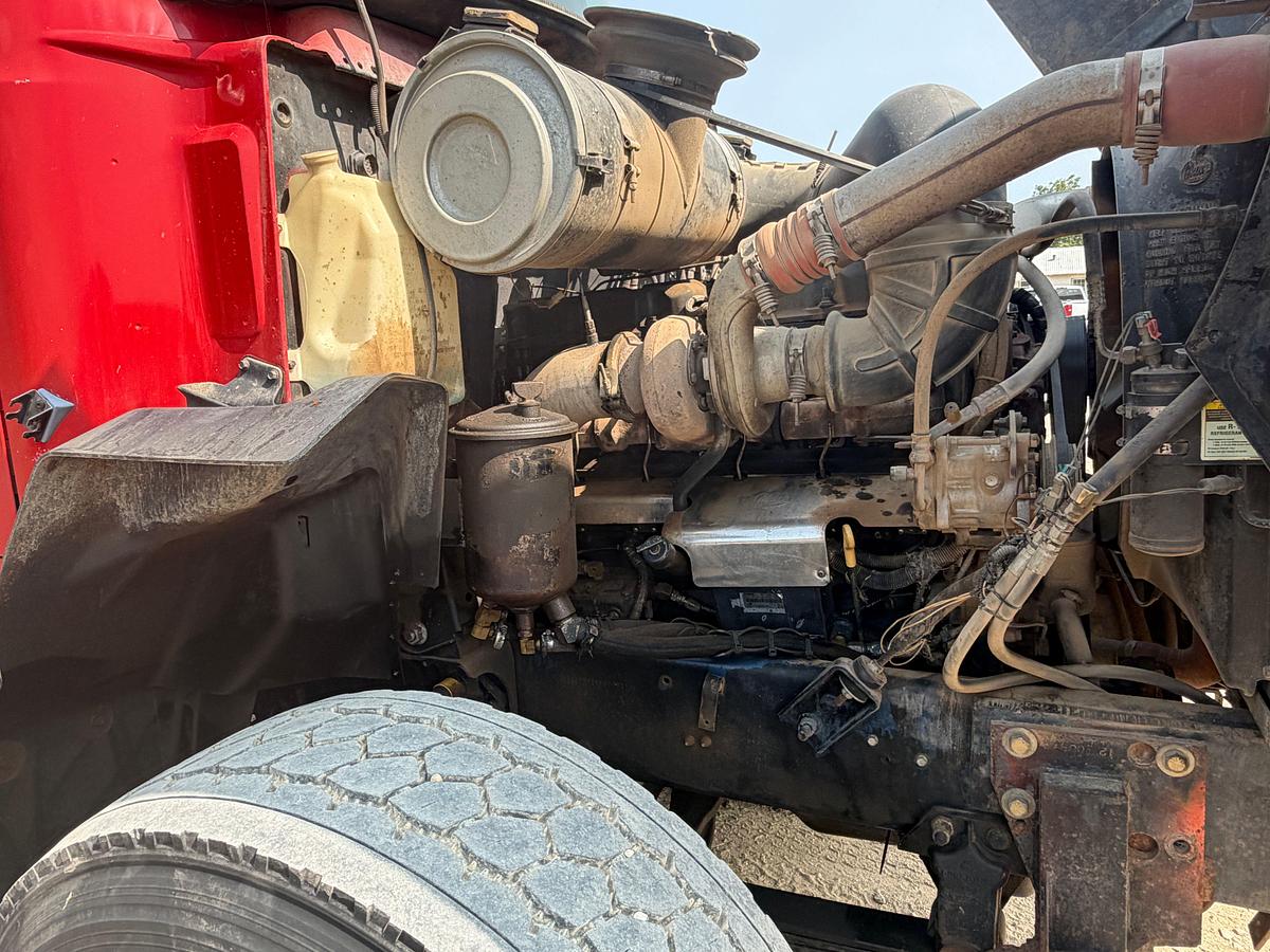 Used 1999 MACK CH612 T/A DAYCAB GIN POLE TRUCK