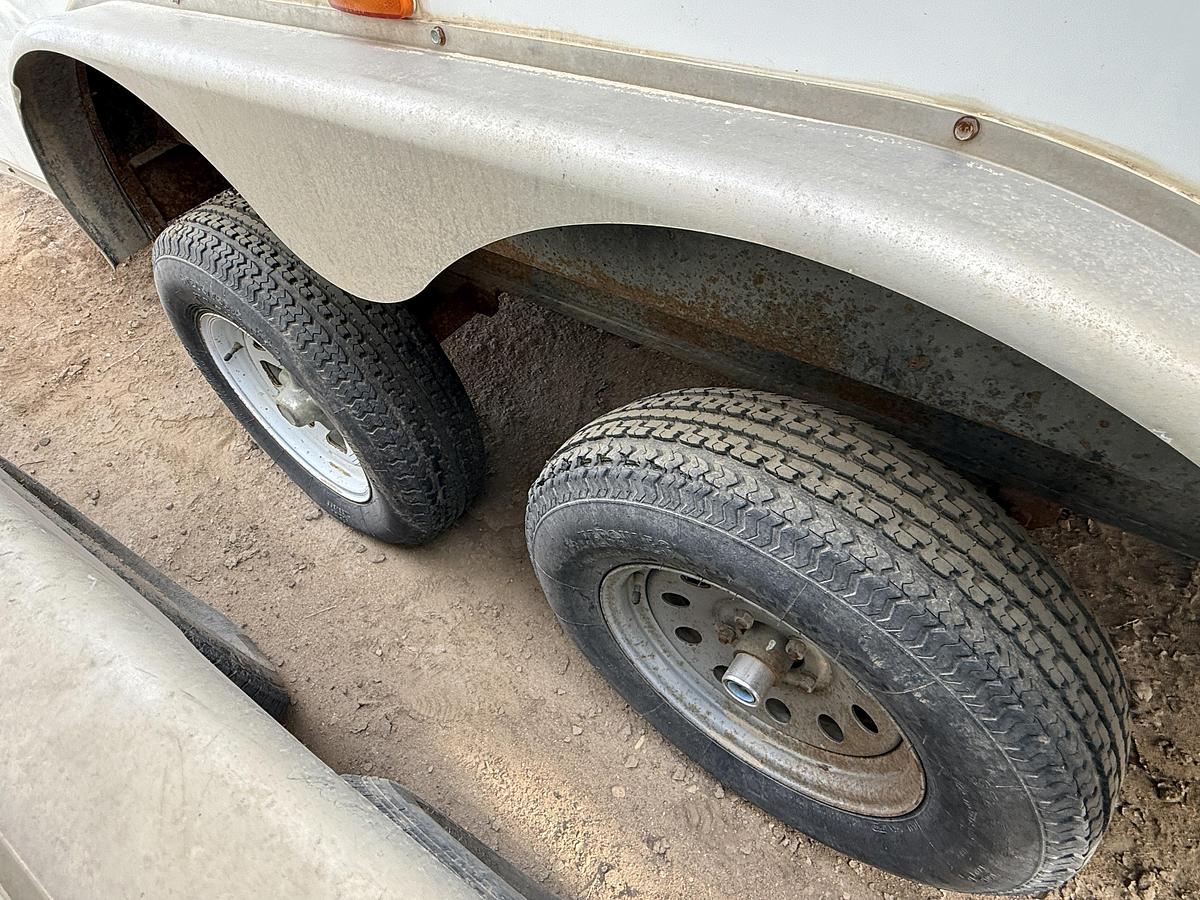 Used 2006 MIRAGE TRAILERS 16’ T/A BUMPER PULL DOGHOUSE TRAILERS