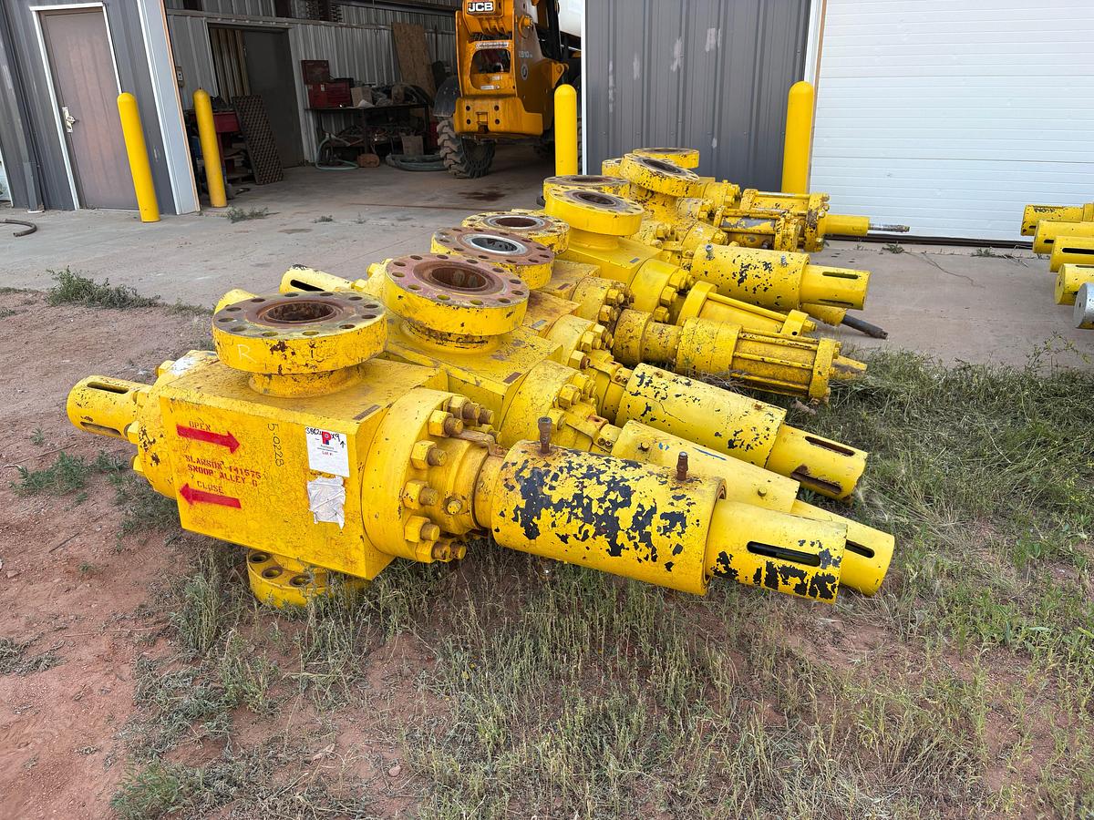 Used (9x$) 7-1/16” 10k hydraulic frac valves