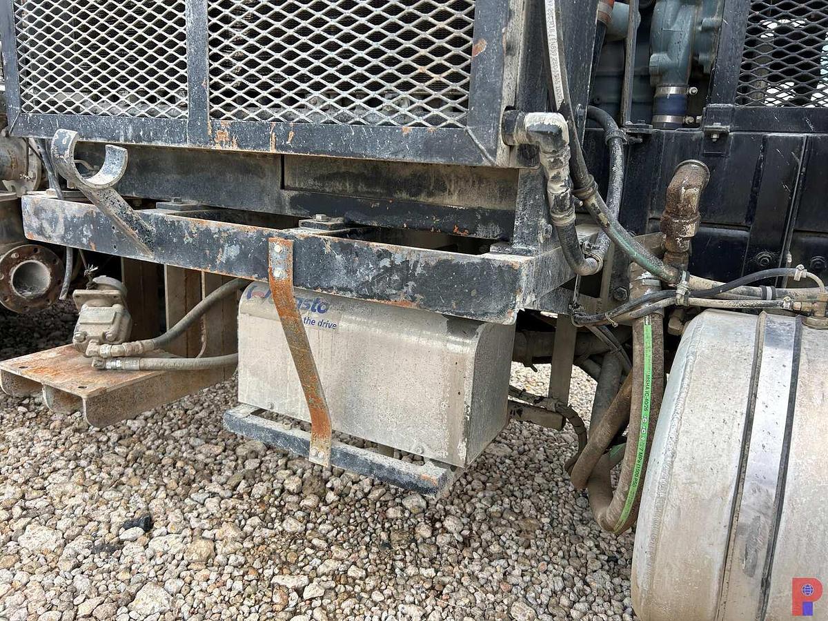 Used 2005 MACK CV513 T/A CEMENT SPM TRIPLEX PUMP TRUCK