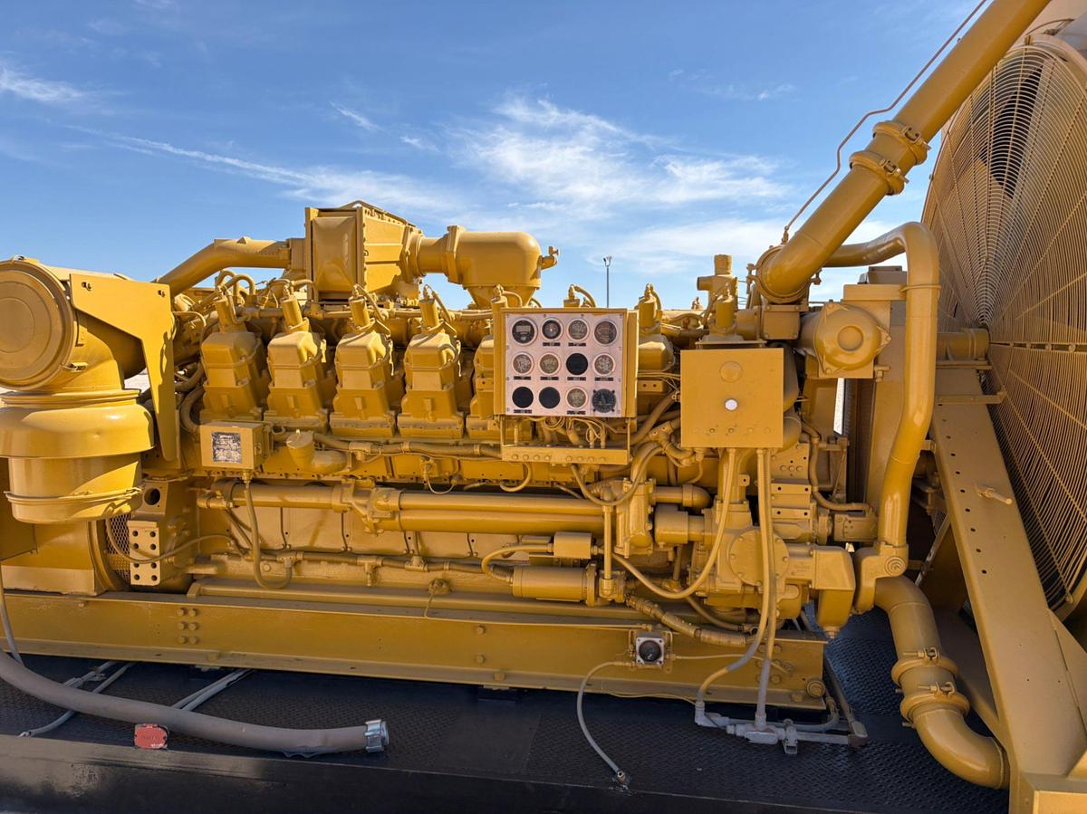 Used CAT 3516 800KW GENERATOR