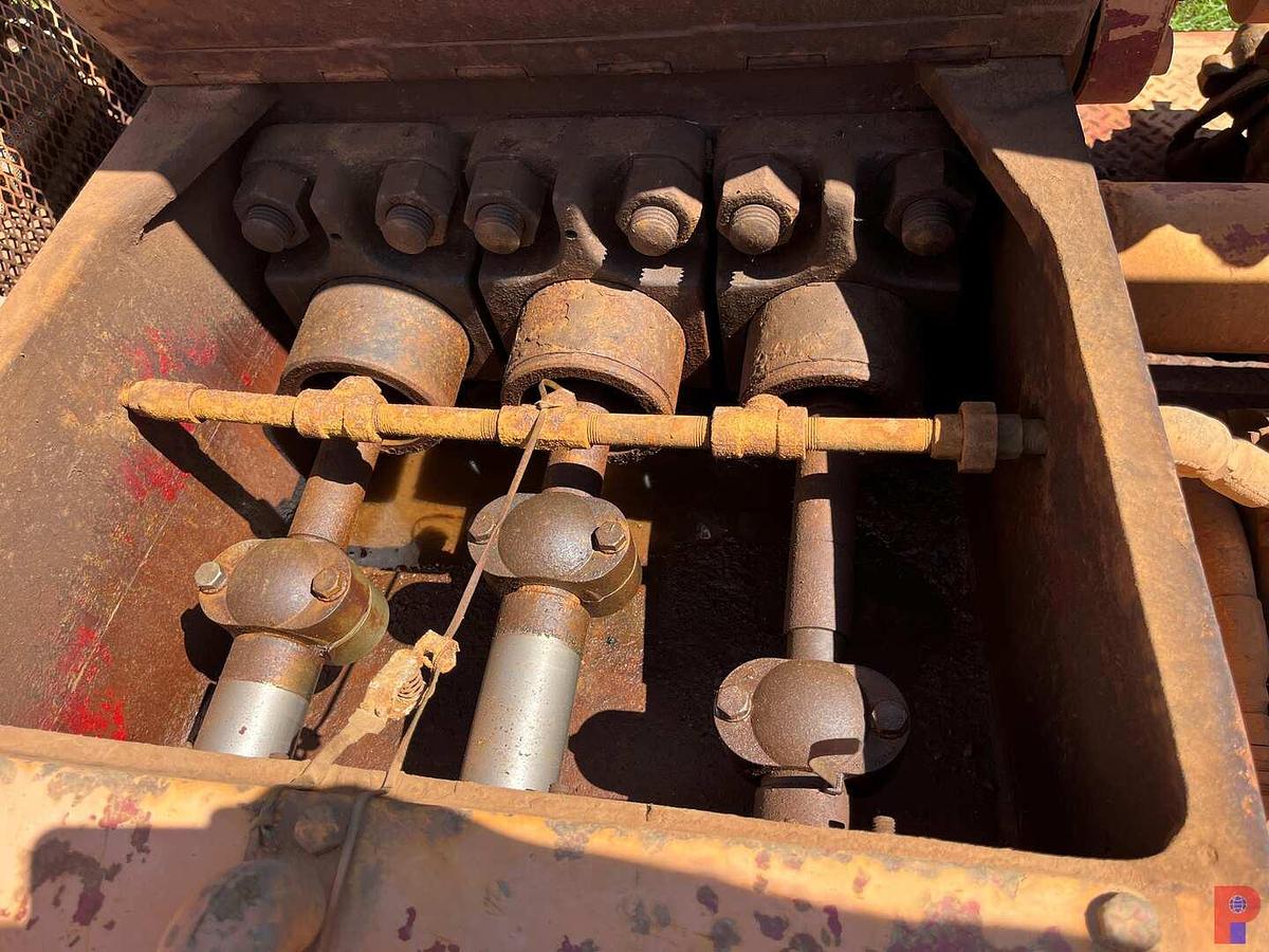 Used NATIONAL JWS 165 5K TRIPLEX WELL SERVICE PUMP P/B DETROIT 6V71N  SPICER 5 SPD TRANS