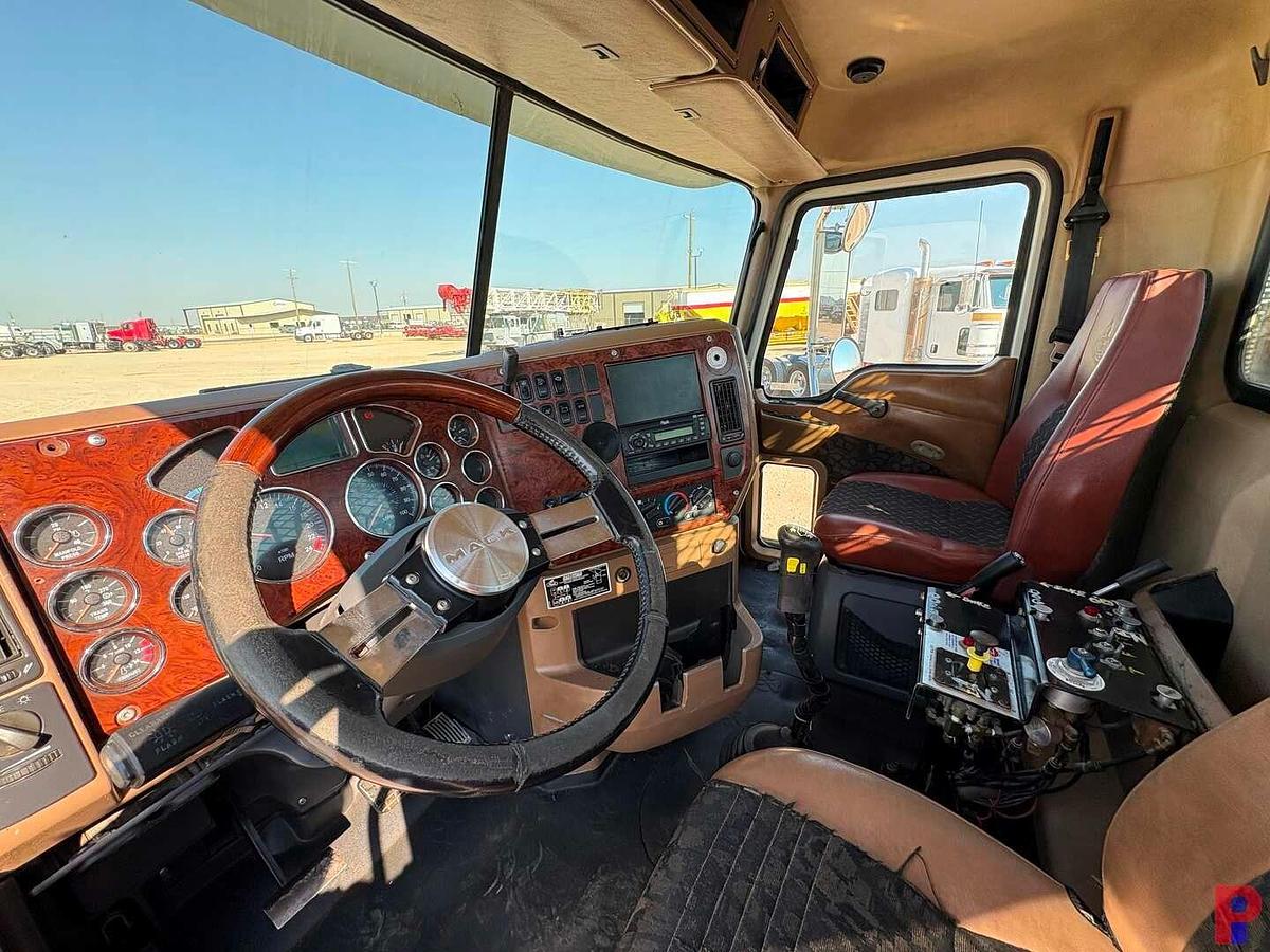 Used 2008 MACK GRANITE T/A DAYCAB GIN POLE TRUCK