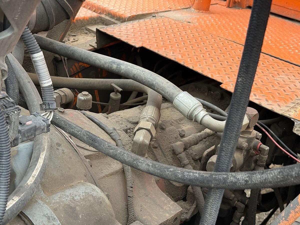 Used 1984 FRANKS MOBILRIG 300 1287/160 DTD-HT 96’-215K 4-AXLE WELL SERVICE WORKOVER RIG