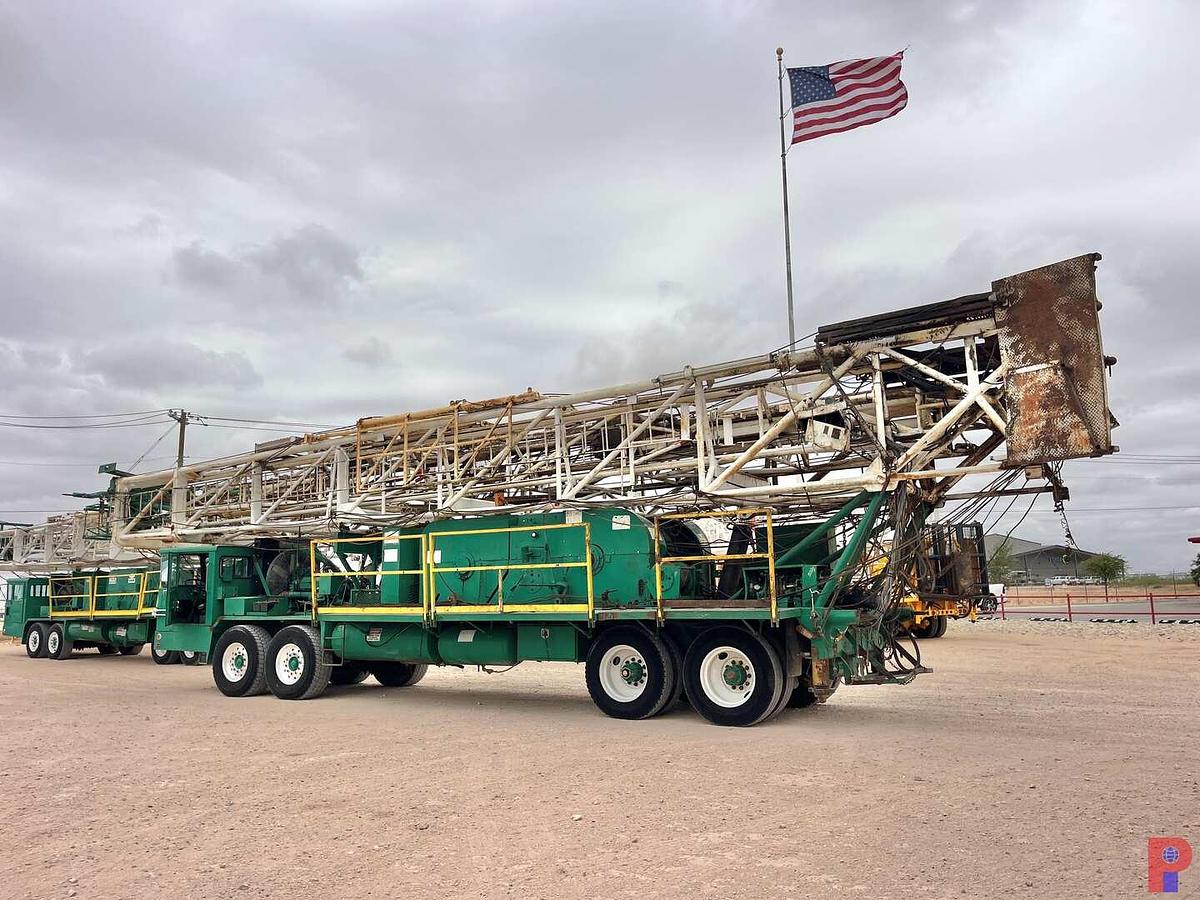 Used FRANKS 1287/160 BACK IN WELL SERVICE RIG MTD ON 4-AXLE CARRIER