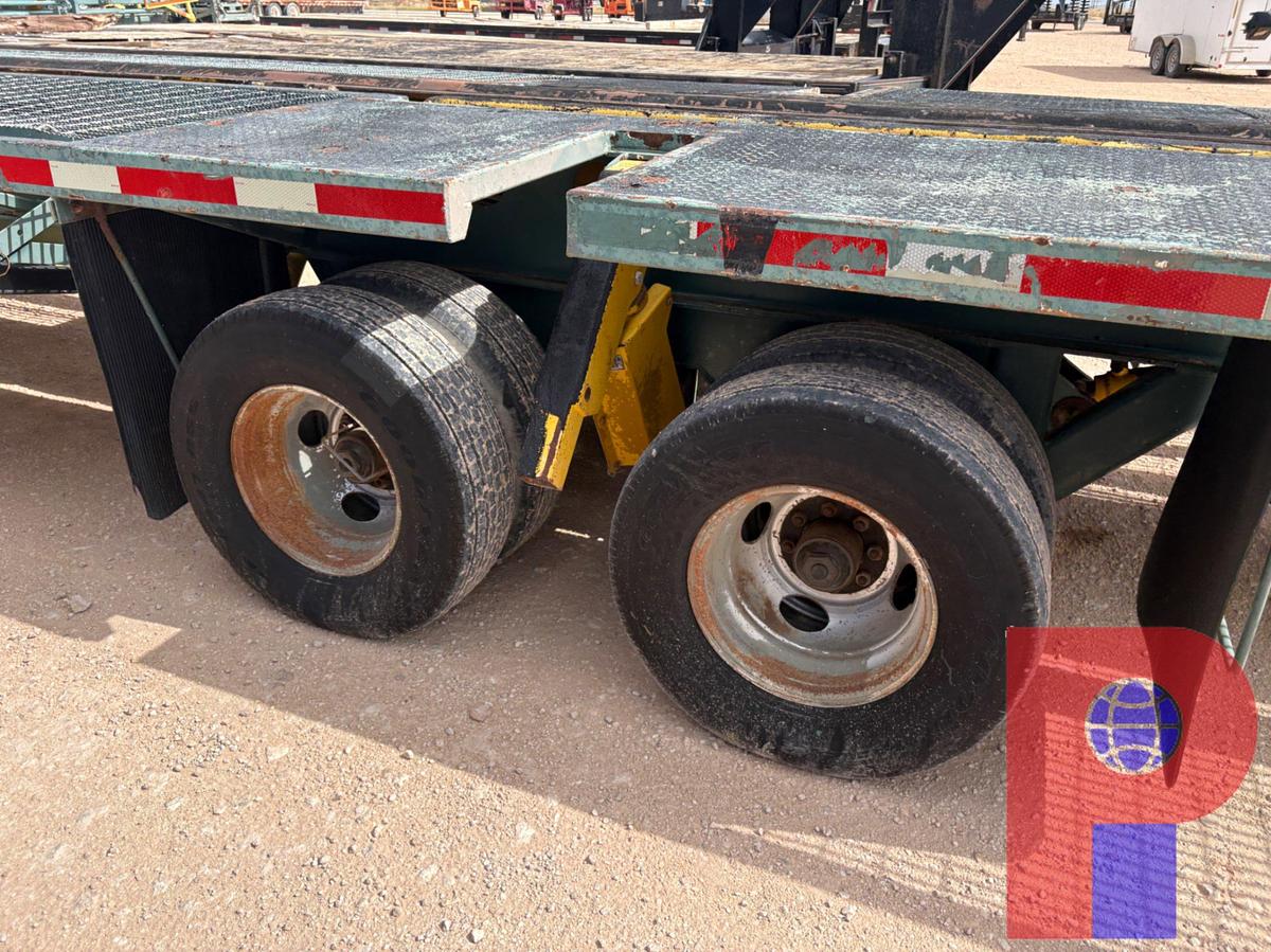 Used FORUM 40’ X 8’4” T/A GOOSENECK HYDRAULIC PIPE HANDLER TRAILER
