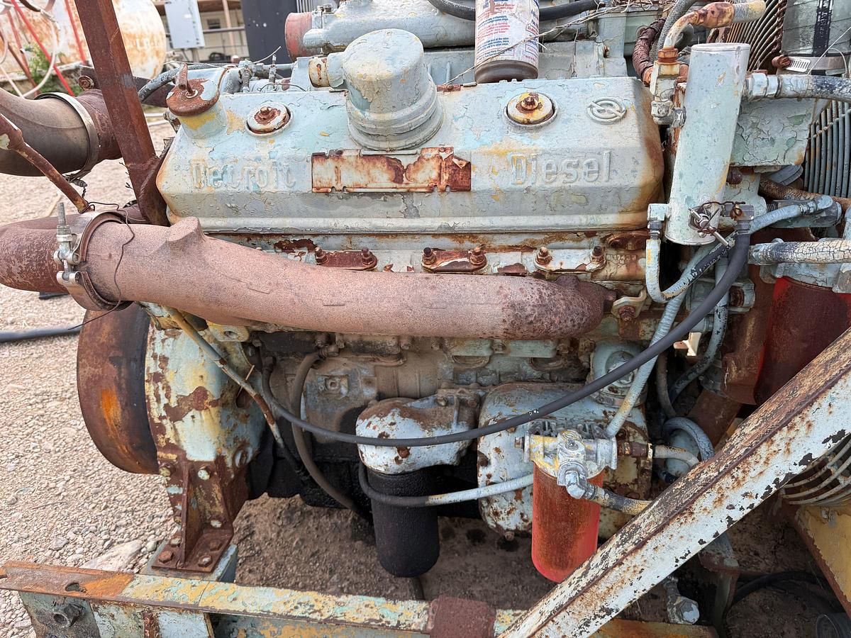 Used DETROIT 8V71T ENGINE & RADIATOR, SKIDDED (INCOMPLETE)