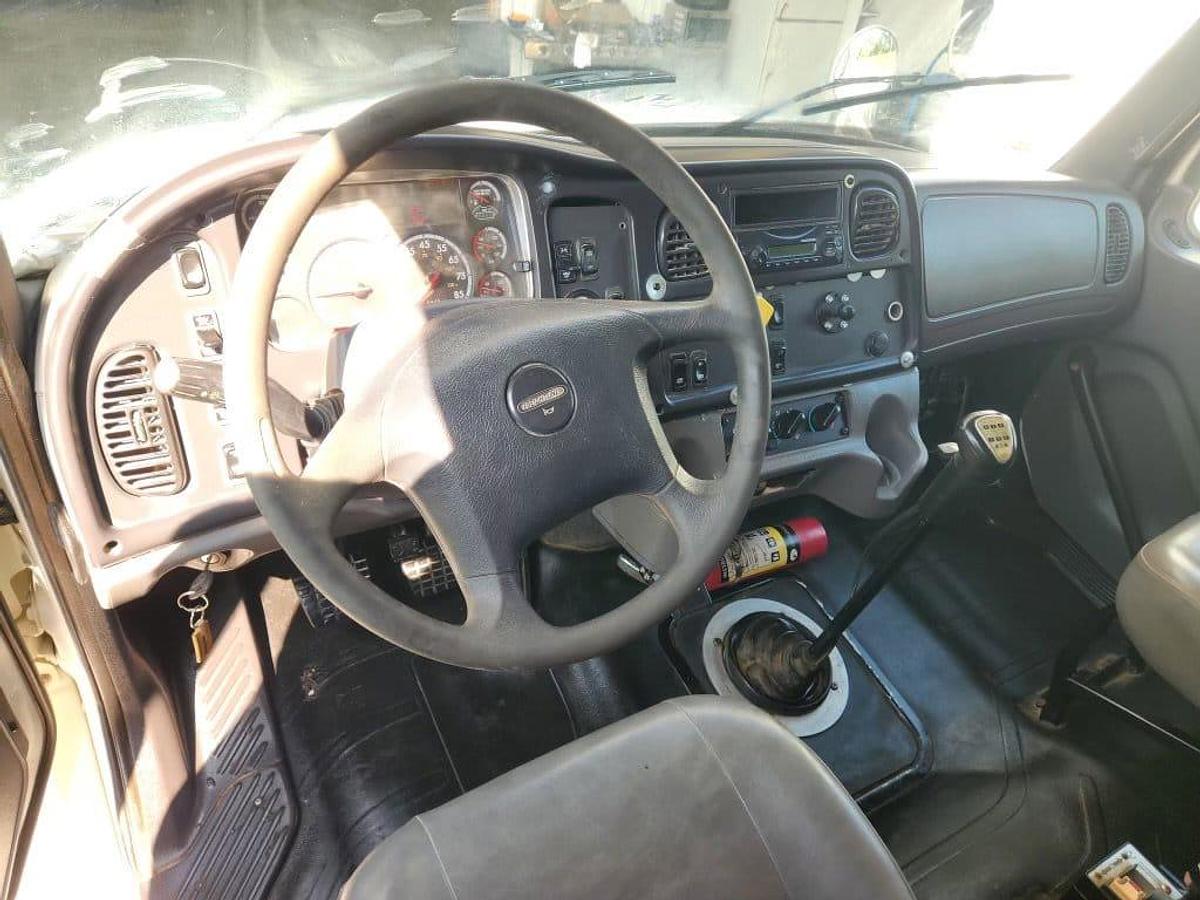 Used 2012 FREIGHTLINER M2 DUMP T/A TRUCK