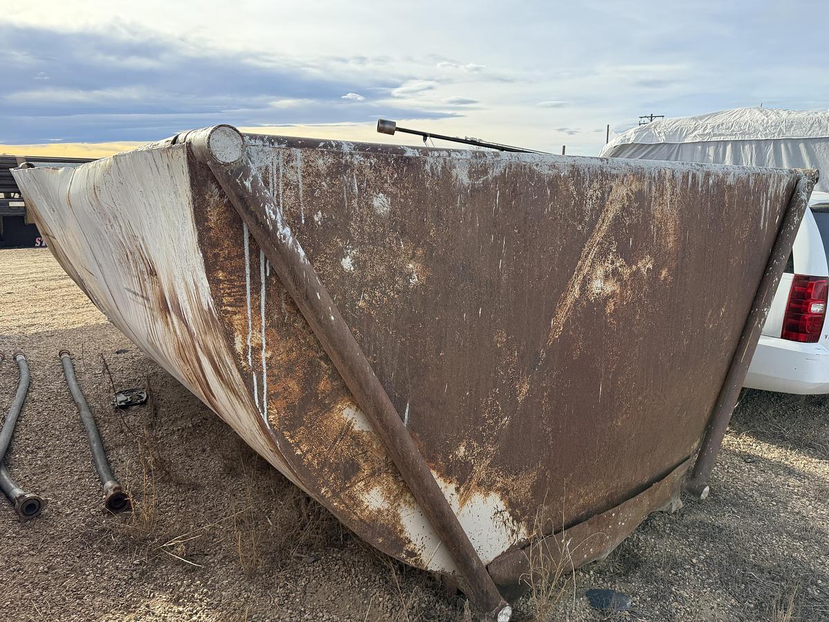 Used 15’L X 6’H ROUND BOTTOM TANK PIT SKIDDED