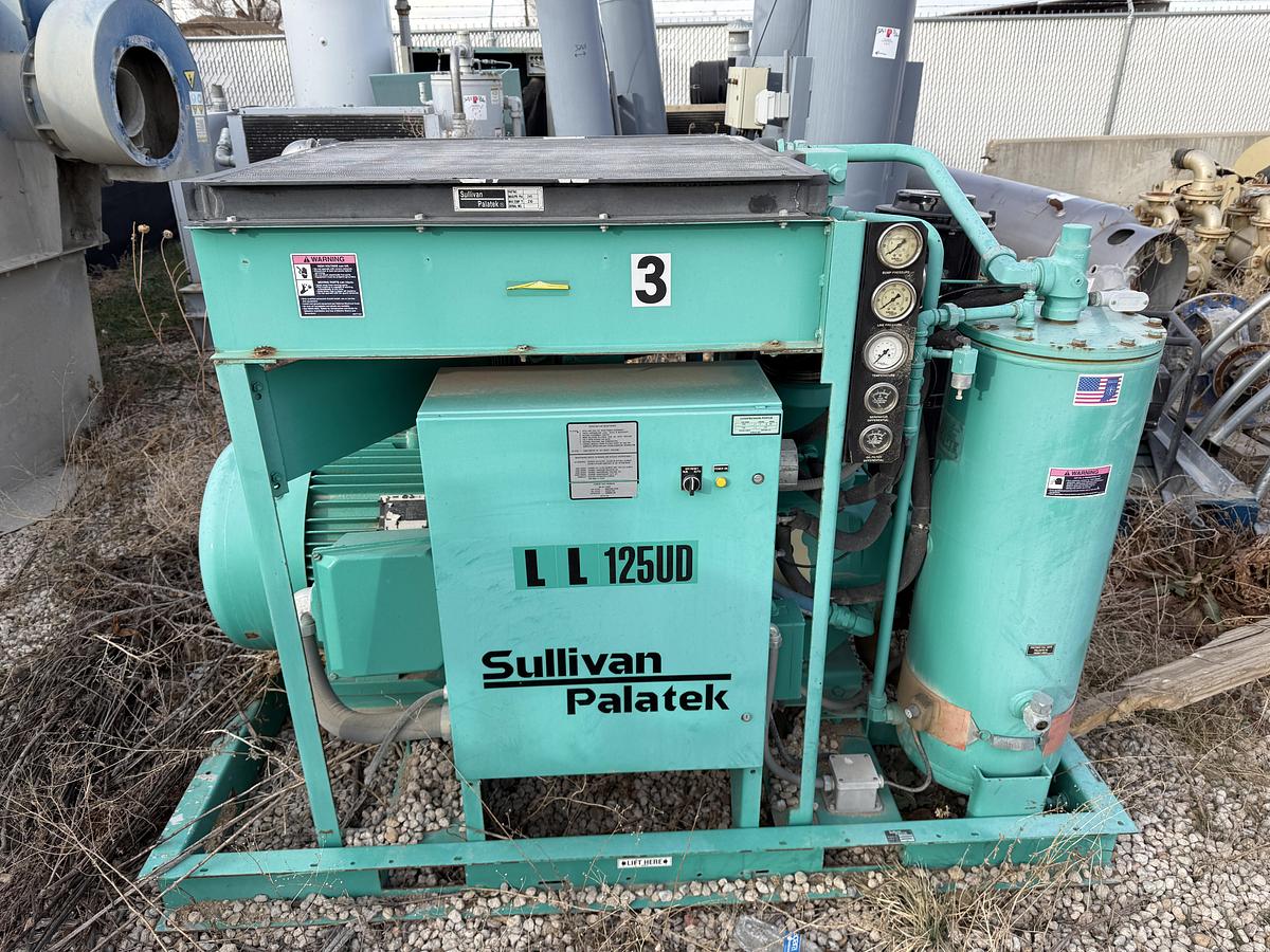 Used SULLIVAN PALATEK LL125UD 625 CFM 150 PSI ROTARY SCREW AIR COMPRESSOR UNIT, SKIDDED P/B 125 HP ELEC. MOTOR