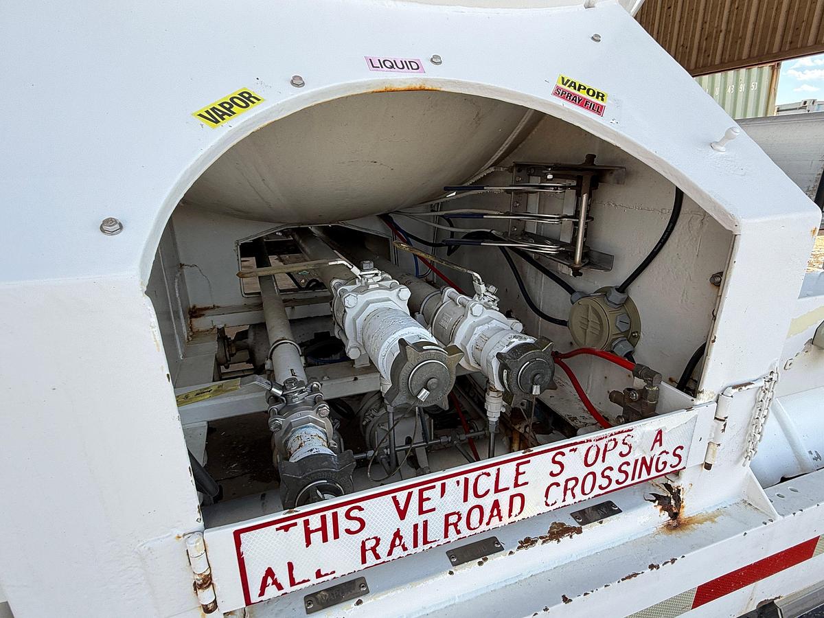 Used 1980 ENDERBY-ANDERSON 10,500 GAL T/A PROPANE TRANSPORT TRAILER