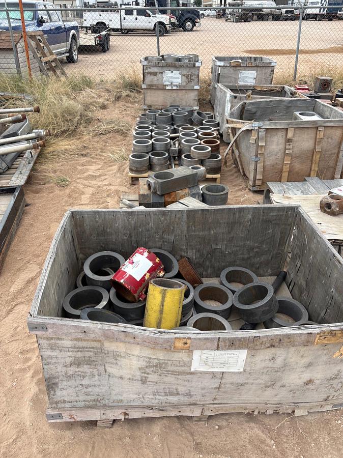 Used (5 pallets) assorted valve seats & (11) 7-1/16” valve gates