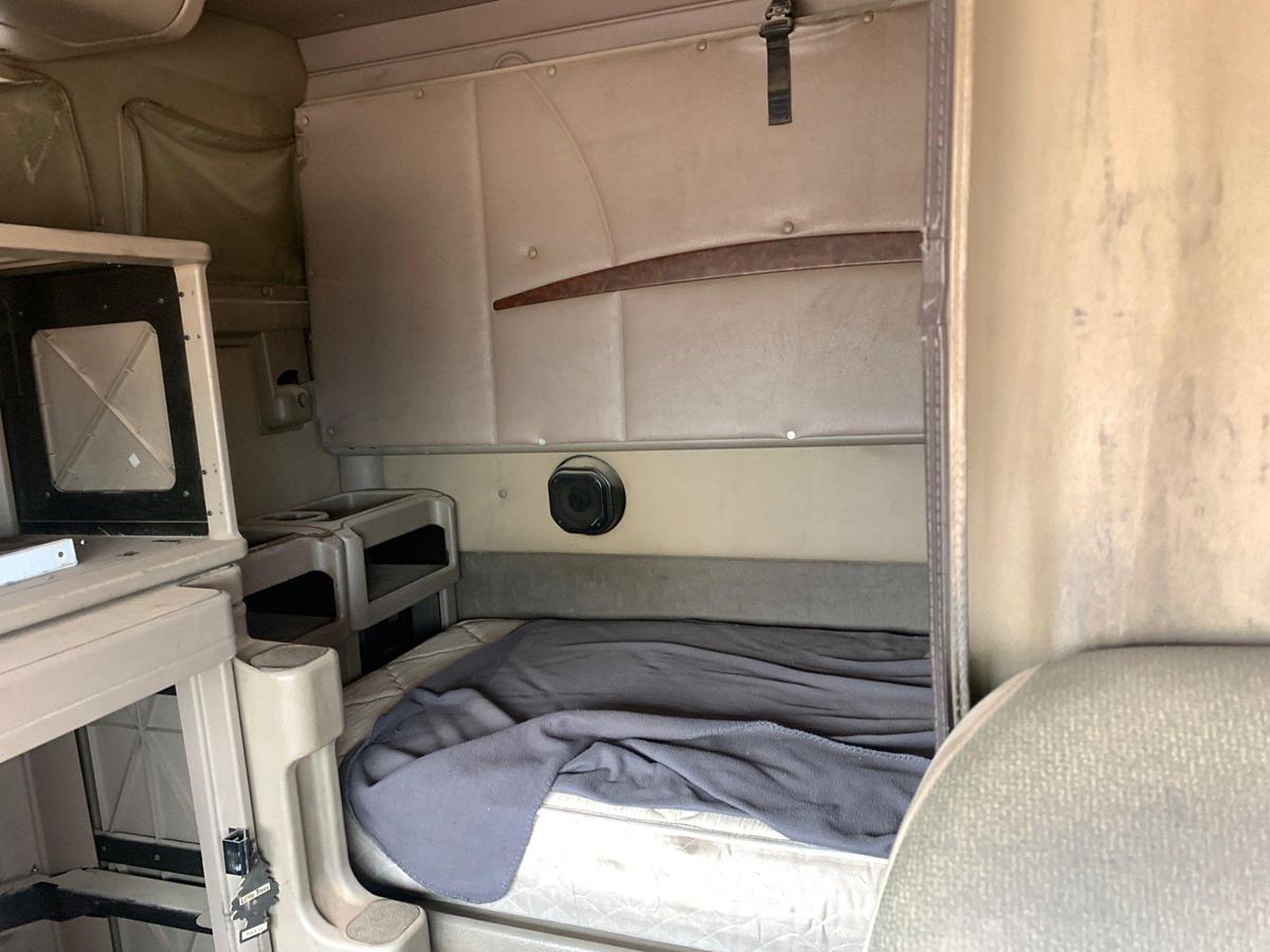 Used 2007 INTERNATIONAL 9400I Sleeper Truck