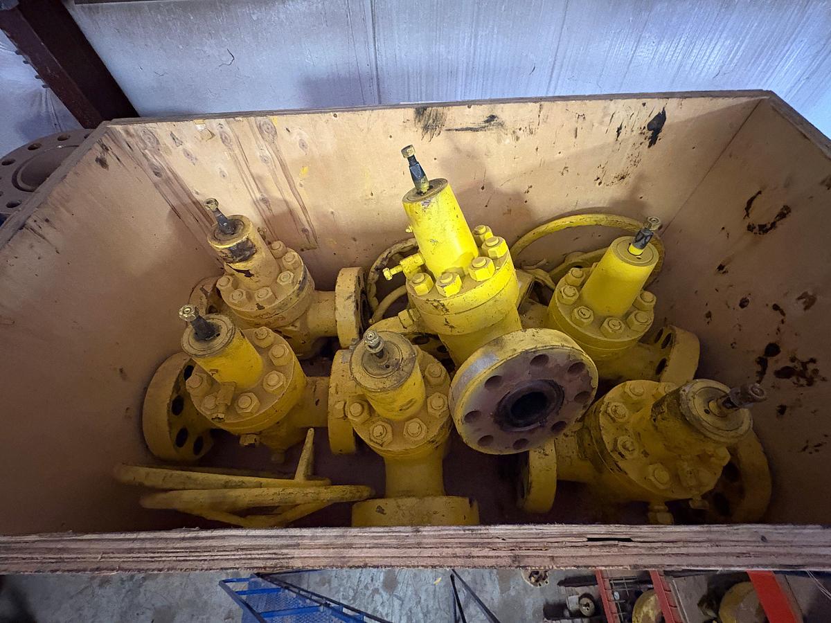 Used (6) 2-9-16” 5k gate valves & (5) 4” x 7” 5k spools