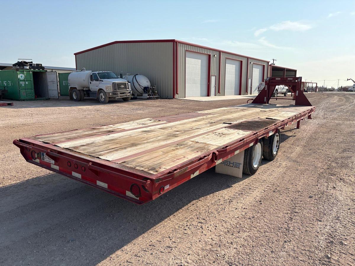 Used 2013 TOP HAT TRAILERS 30’ X 102” T/A GOOSENECK TRAILER