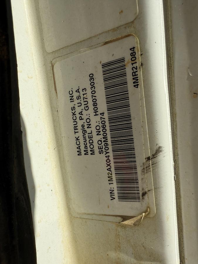 Used 2009 MACK GRANITE GU713 T/A WINCH / VACUUM TRUCK