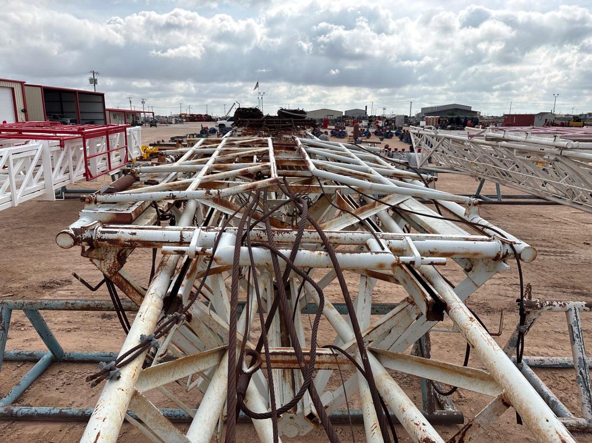 Used International 96’ X 152,000 mast