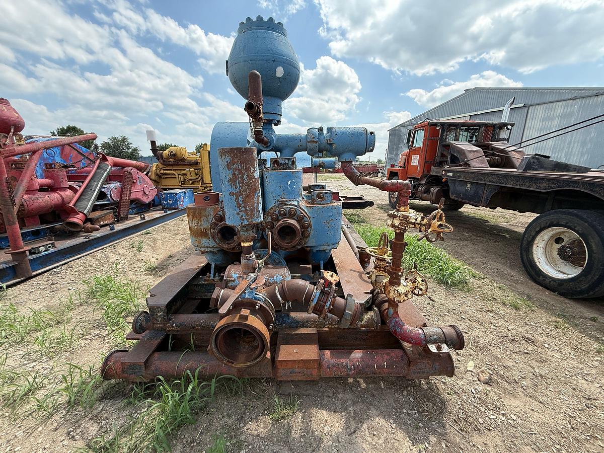 Used CONTINENTAL EMSCO DB-550 DUPLEX MUD PUMP W/ EATON 18”AIRFLEX CLUTCH, SKIDDED
