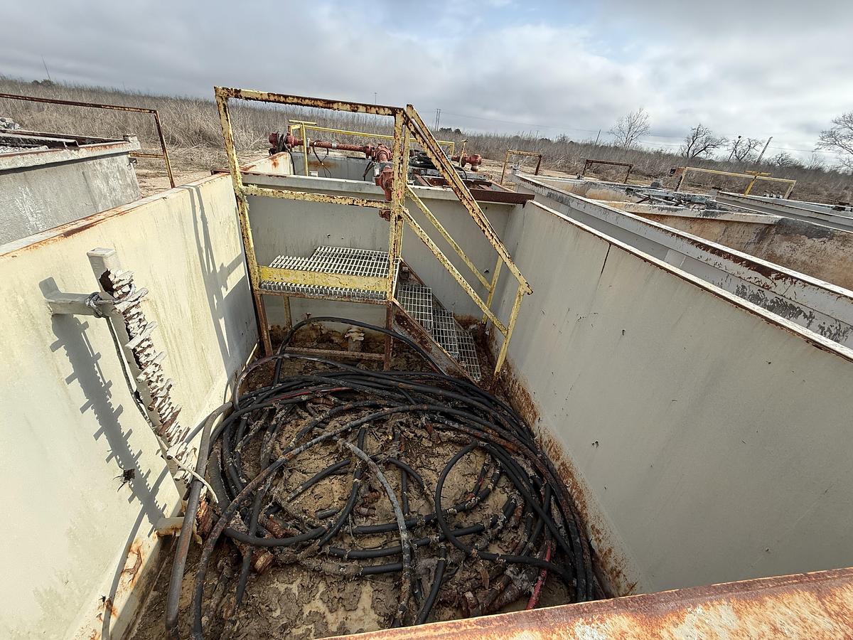 Used 15’ X 7’ X 5’ 3-COMP CEMENT MIXING TANK W/ AGITATORS, AIR VALVES CATWALK, PORCH,