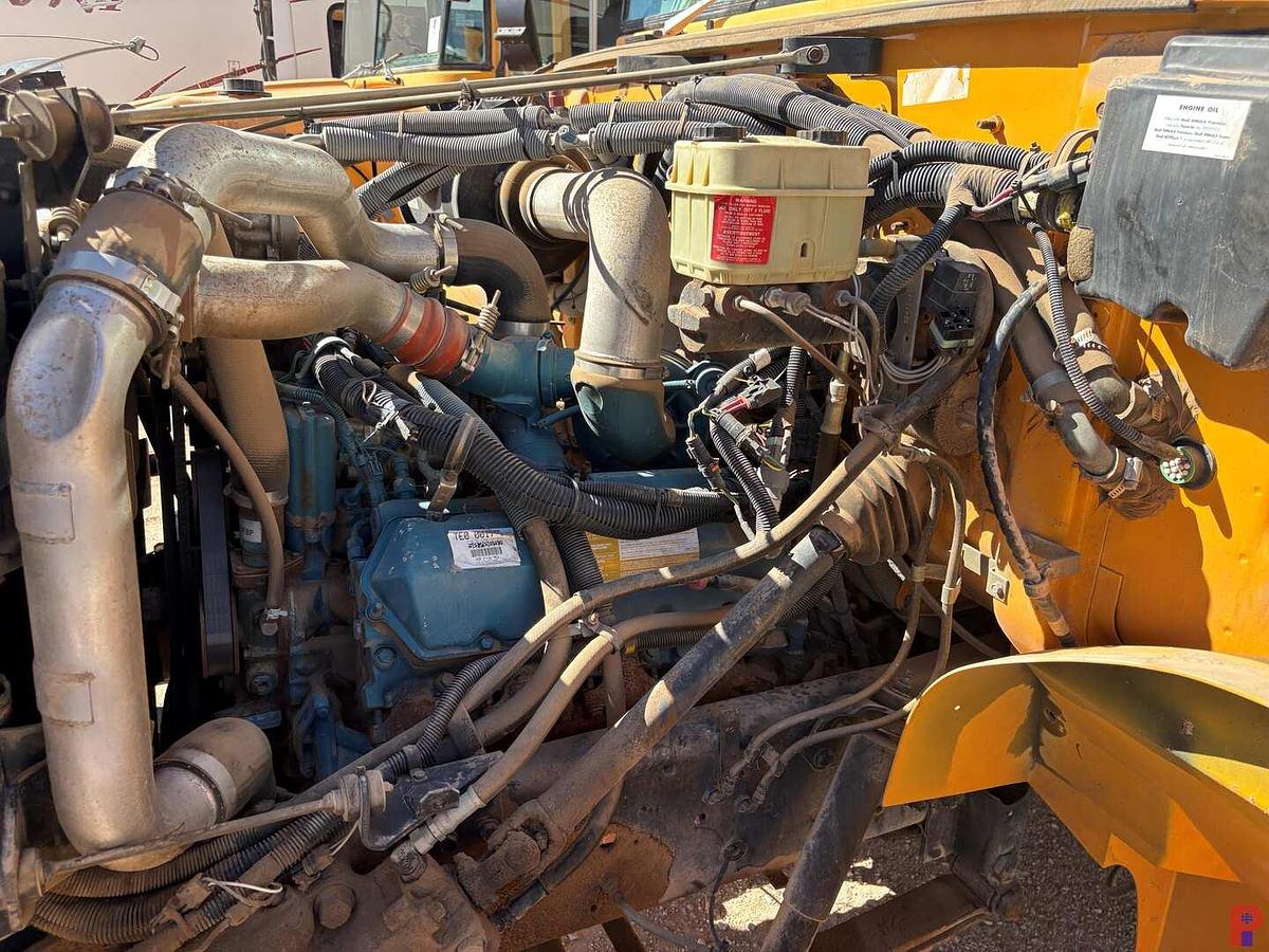 Used 2004 INTERNATIONAL/BLUE BIRD 3800 SCHOOL BUS