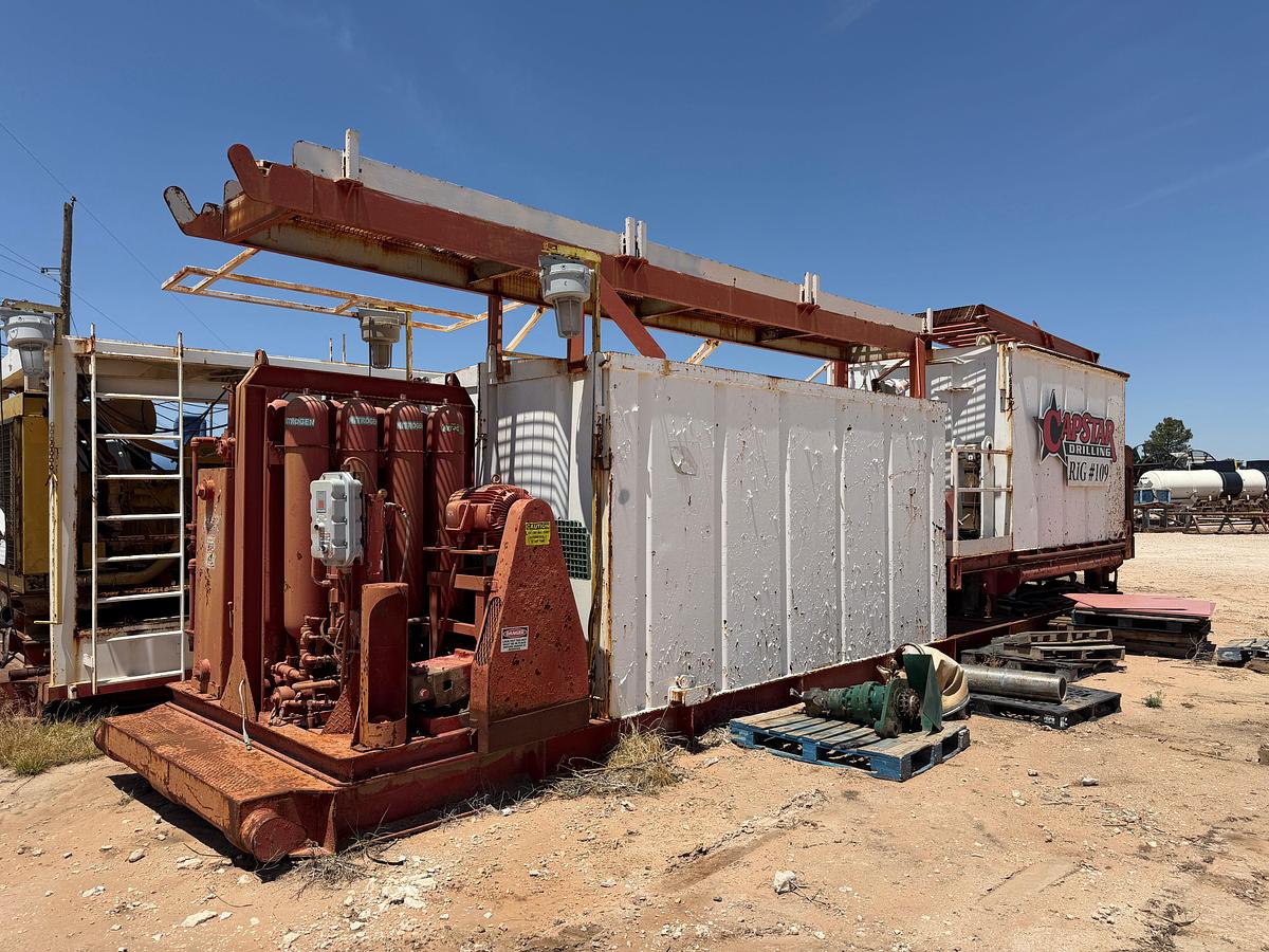 Used Walker Neer Top Dog House / Accumulator Skid