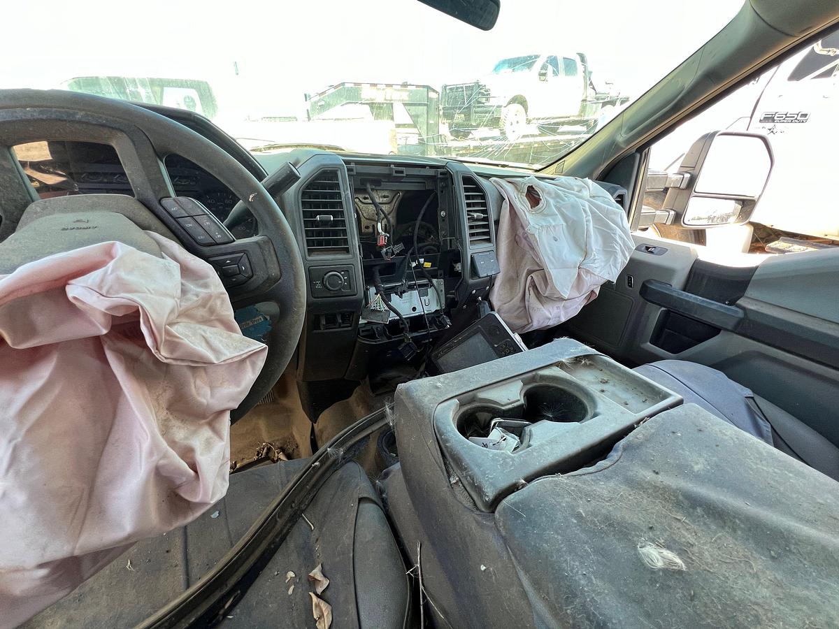 Used 2017 FORD F-250 XL CREW CAB 4X4 DIESEL PICKUP (WRECKED)