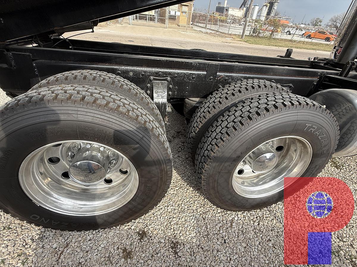 Used 2014 PETERBILT 388 T/A DUMP TRUCK