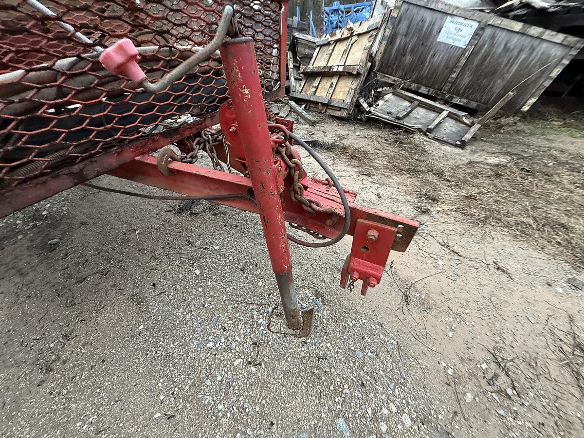 Used 8’ DIA X 13’L 110 BBL FIBERGLASS STORAGE TANK ON S/A BUMPER PULL TRAILER