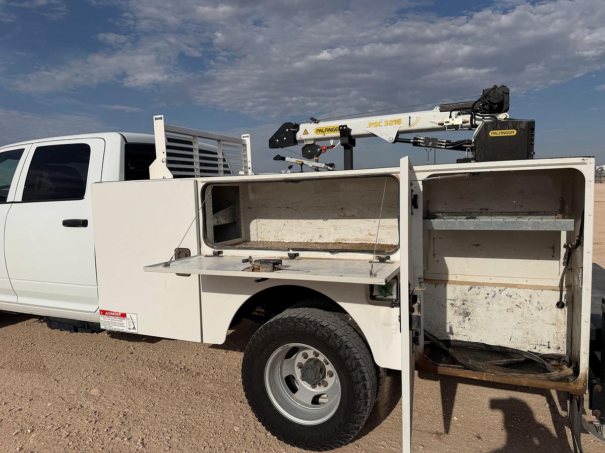 Used 2024 RAM 3500 CREW CAB MECHANICS TRUCK, 4X4
