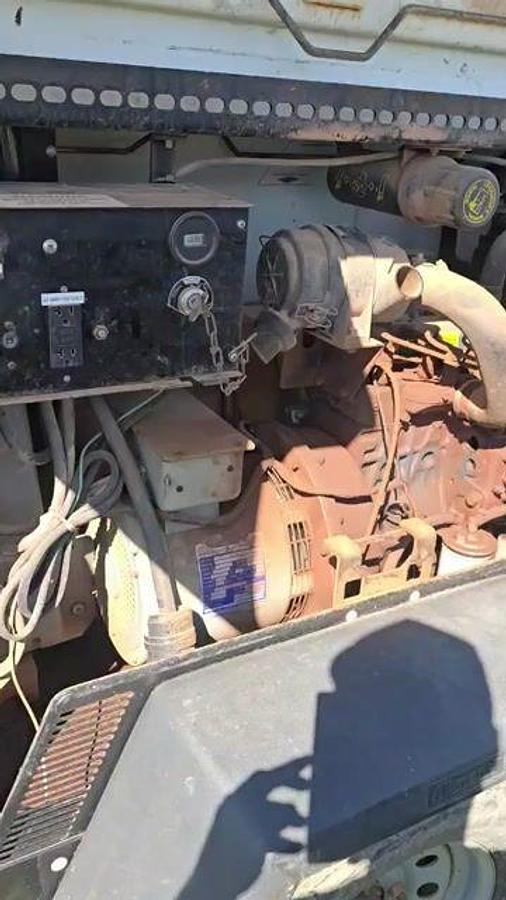 Used ALLMAND NIGHT-LITE PRO II 8KW LIGHT TOWER, TOWABLE