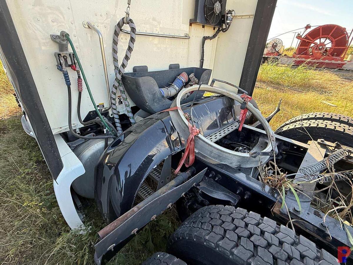 Used 2016 PETERBILT 579 T/A 63” SLEEPER TRUCK (INOP)