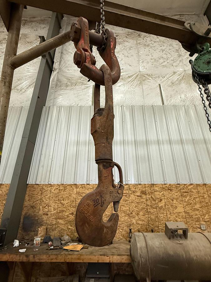 Used (2)- (1) OIL COUNTRY 35 TON & (1) 30 TON ROD HOOK & CLEVIS