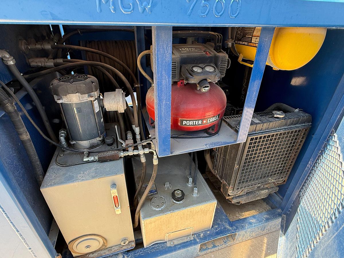 Used SELF CONTAINED 20K WP GREASE INJECTION UNIT COMBO P/B 8.4-KW ISUZU DIESEL GENERATOR