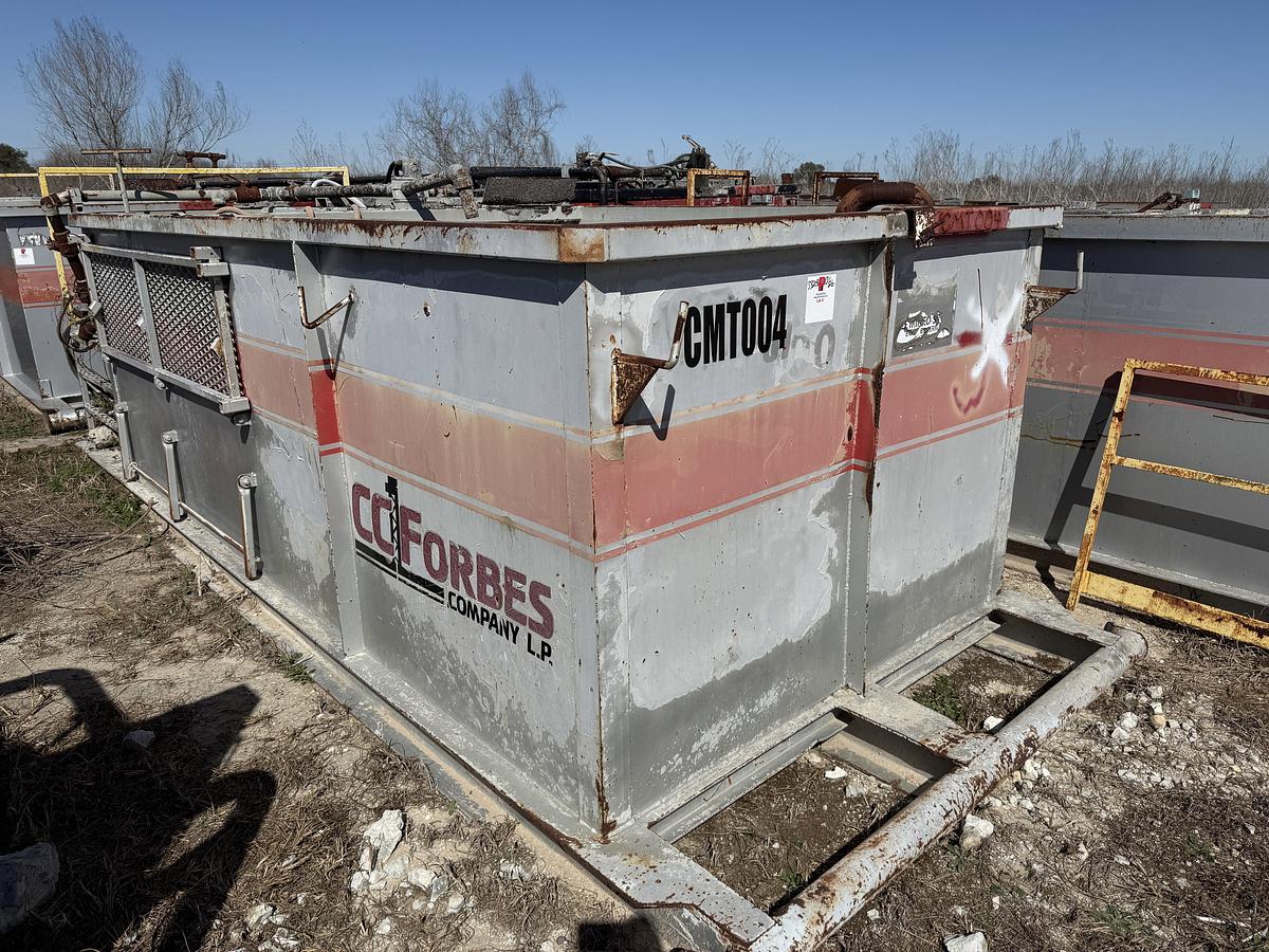 Used 15’ X 7’ X 5’ 2-COMPARTMENT MIXING TANK W/ PORCH, CATWALK, AGITATOR