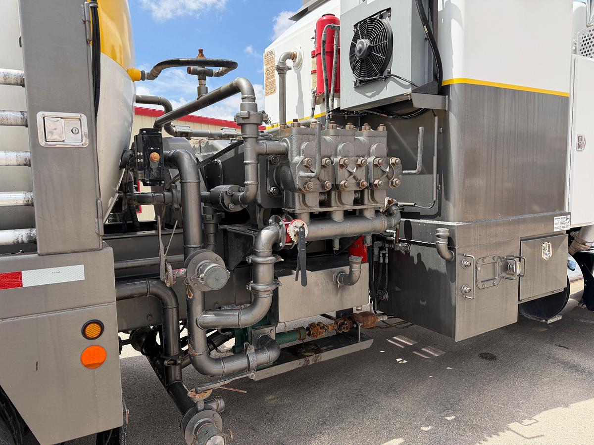 Used 2020 KENWORTH T800 ENERFAB HOT OIL TRUCK
