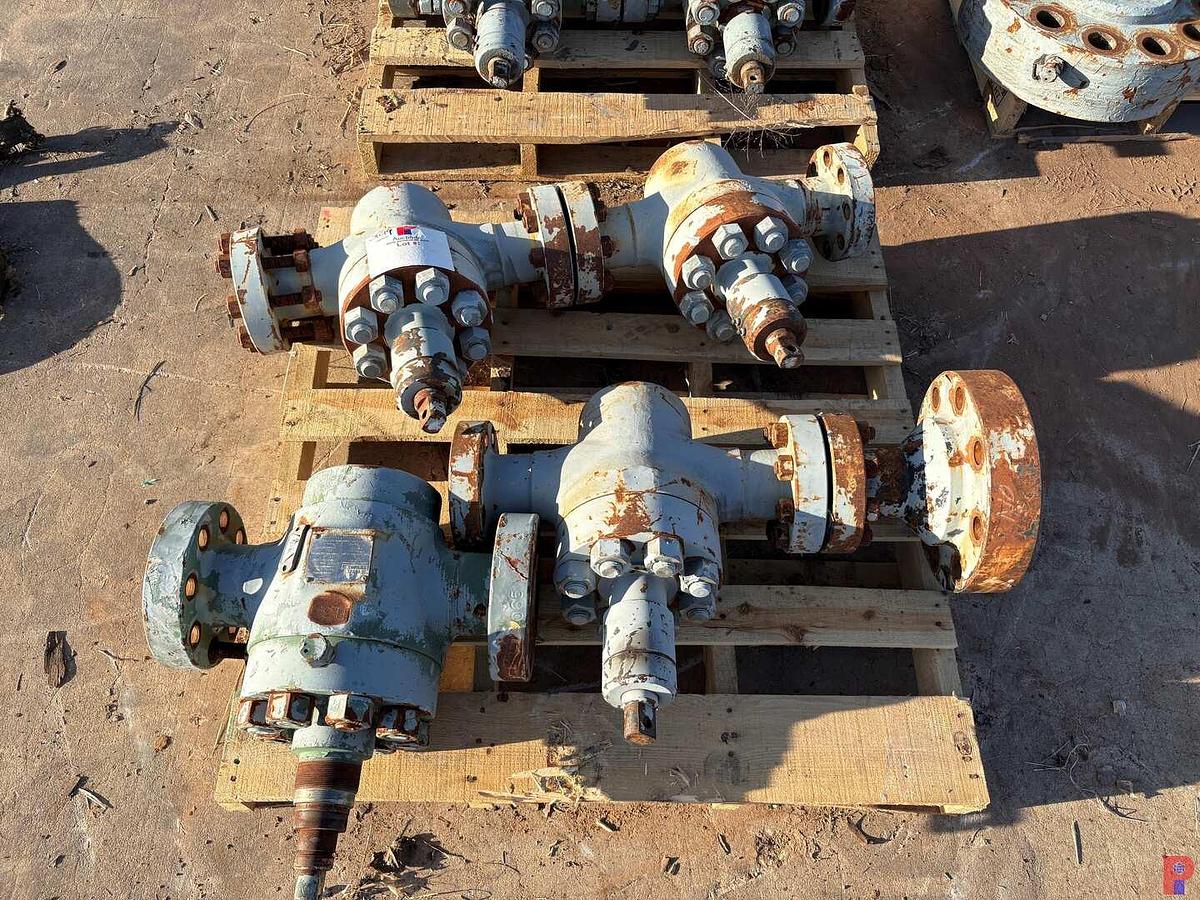 Used (8X$) 2-1/16” 10K GATE VALVES