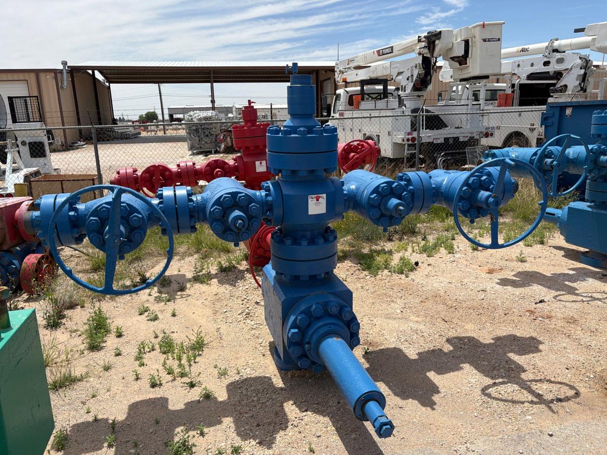 Used 7-1/16” 10k frac tree