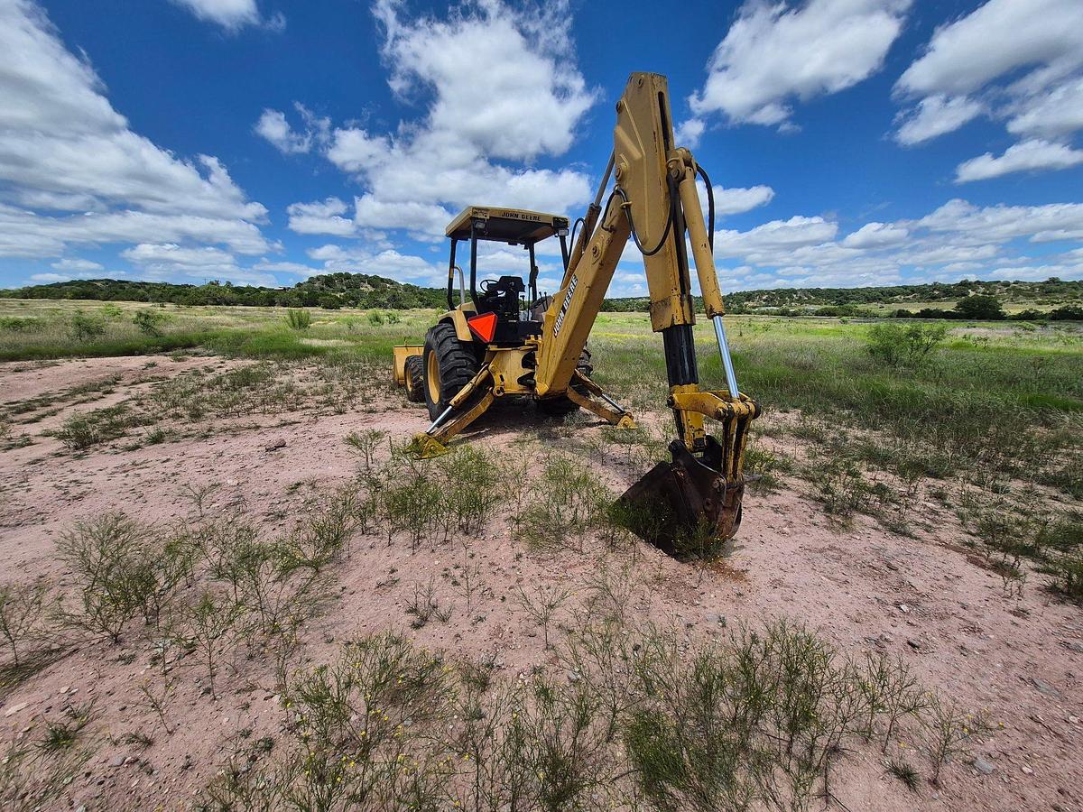 Used John Deere 410D ExtendaHoe 4x4 Backhoe
